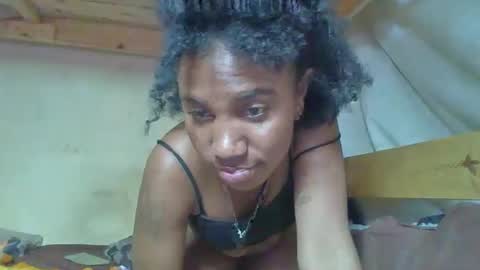 Snapshot of chellaaa chatting on February 27, 7:08 am chellaaa online show from February 27, 7:08 am