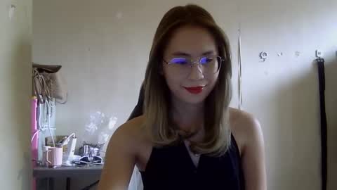 chelly4u69 online show from September 23, 4:26 am