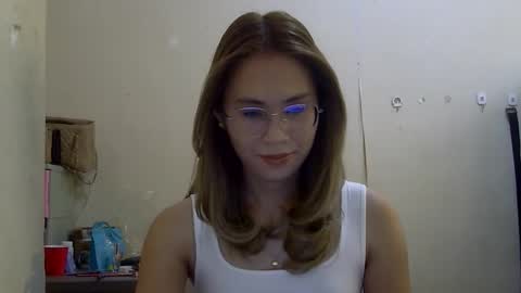 chelly4u69 online show from September 28, 4:51 am
