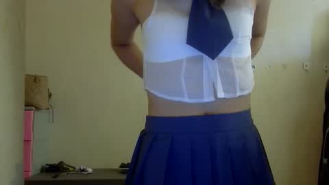 chelly4u69 online show from October 17, 4:37 am