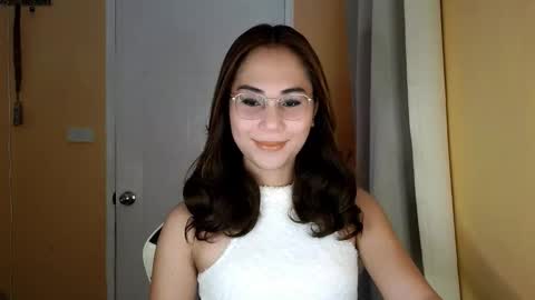 chelly4u69 online show from March 2, 1:30 am