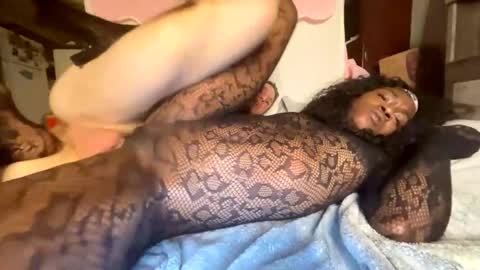 Chels luv online show from December 15, 6:17 am