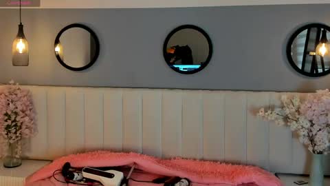 chelsea_bolton_ online show from April 13, 12:32 pm