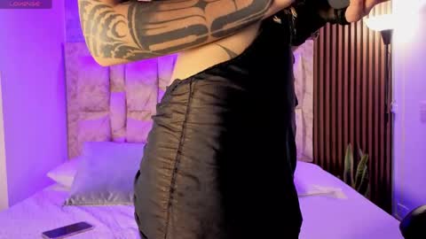 chelsea_dalea online show from April 9, 9:42 pm