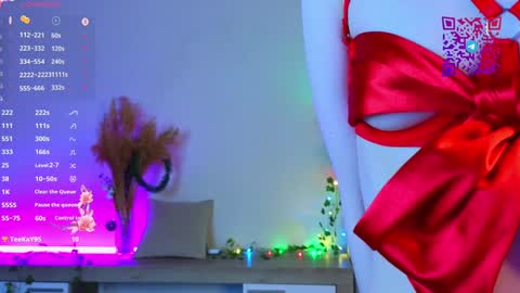 Snapshot of chelseacerys chatting on December 20, 3:10 pm Mona online show from December 20, 3:10 pm