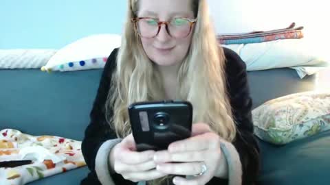 Snapshot of chelseasentra1 chatting on February 6, 7:40 pm Chelsea online show from February 6, 7:40 pm