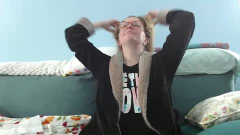 Snapshot of chelseasentra1 chatting on February 24, 5:42 pm Chelsea online show from February 24, 5:42 pm