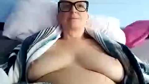 Snapshot of chelseasentra1 chatting on October 16, 12:50 pm Chelsea online show from October 16, 12:50 pm