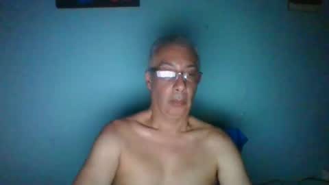 chemineaud online show from May 9, 6:29 am