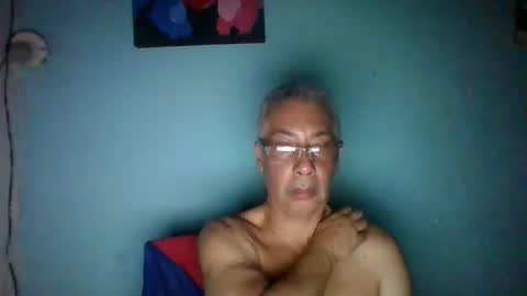 chemineaud online show from May 10, 7:46 am