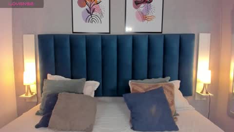 Snapshot of cheneelllorens chatting on December 10, 8:16 pm online show from December 10, 8:16 pm