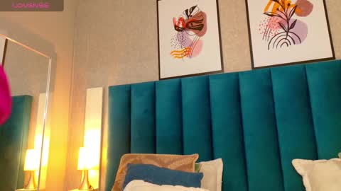 Snapshot of cheneelllorens chatting on January 15, 8:16 pm online show from January 15, 8:16 pm