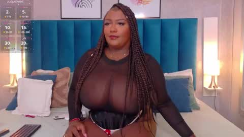 Snapshot of cheneelllorens chatting on October 17, 8:00 pm online show from October 17, 8:00 pm