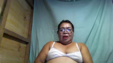 chenita_kits online show from July 8, 3:27 pm