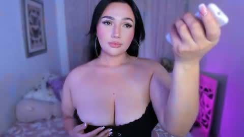 Snapshot of cherries_and_wine_ chatting on June 21, 2:36 am cherries_and_wine_ online show from June 21, 2:36 am