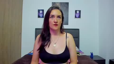 Snapshot of cherry_glam chatting on March 3, 3:01 am I.G online show from March 3, 3:01 am