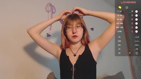 Cheryl online show from October 26, 6:25 pm