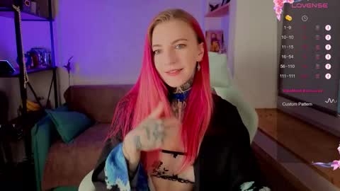 Roxy online show from November 17, 6:30 am