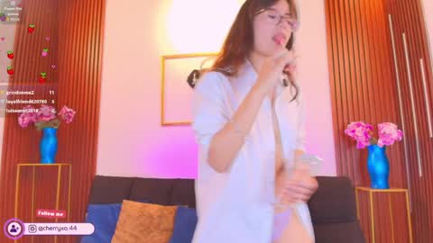 Cherry online show from April 28, 8:25 pm