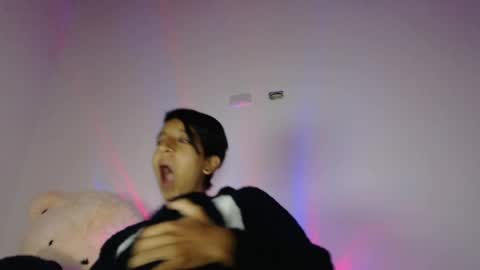 cherrybombsweet online show from April 21, 10:32 am