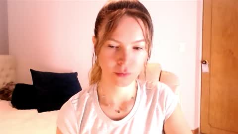 Anna online show from November 19, 2:22 am