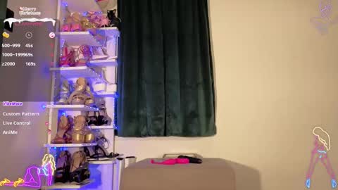 Cherry online show from December 18, 1:55 am