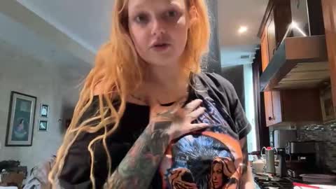 cherrykitten11 online show from February 27, 5:35 pm