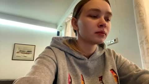 Lei online show from March 22, 11:13 am