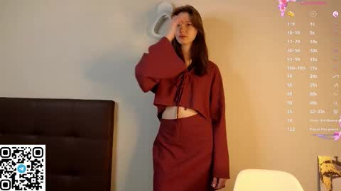 Loise online show from December 5, 5:09 pm