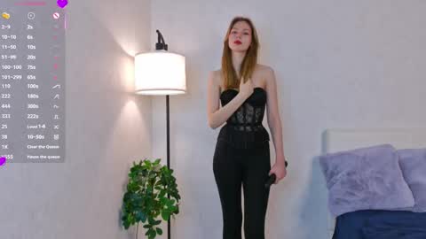 Loise online show from March 22, 5:16 pm