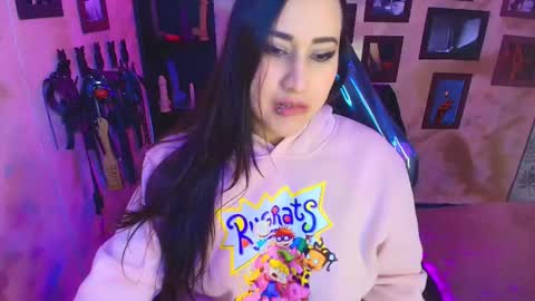 Snapshot of cherryy_bombshelll chatting on February 14, 4:26 pm cherry online show from February 14, 4:26 pm