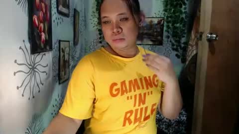 Snapshot of chescahotxxxl chatting on December 26, 7:35 am chescahotxxxl online show from December 26, 7:35 am