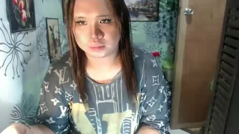 Snapshot of chescahotxxxl chatting on January 21, 2:00 am chescahotxxxl online show from January 21, 2:00 am