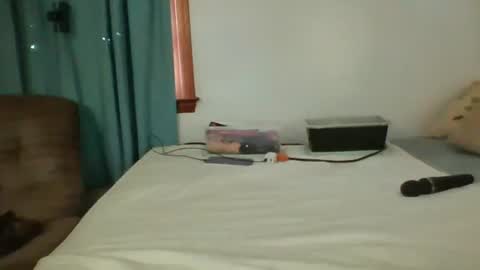 Jade and Thomas online show from January 14, 2:01 pm