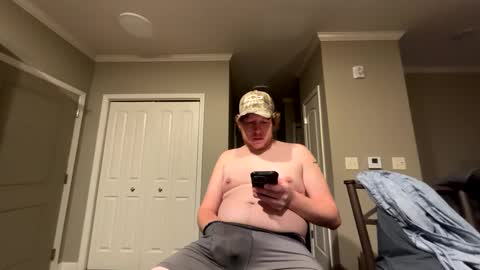 chevycamaro1978 online show from December 16, 3:19 am