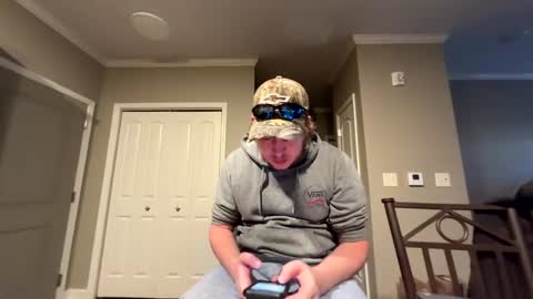 chevycamaro1978 online show from December 16, 7:43 pm