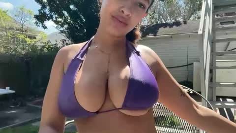 Chiara Luxe online show from March 2, 7:10 pm