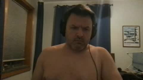 Snapshot of chicagoguy7183 chatting on March 19, 5:22 am chicagoguy7183 online show from March 19, 5:22 am