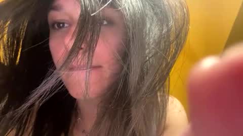 chicamala872876 online show from May 7, 8:03 pm