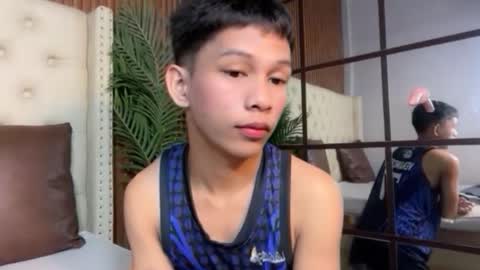 Snapshot of chick_renz chatting on May 30, 12:41 am chick_renz online show from May 30, 12:41 am