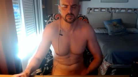 Snapshot of chicocam1983 chatting on September 13, 3:56 pm chicocam1983 online show from September 13, 3:56 pm