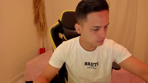 chicos_sexy online show from January 15, 1:59 pm