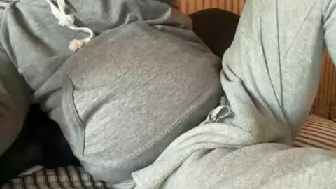 chiguy63v4 online show from February 13, 6:37 pm