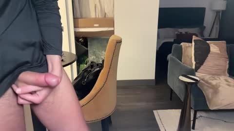 Snapshot of chiguy841 chatting on March 5, 4:02 am ChiGuy841 online show from March 5, 4:02 am