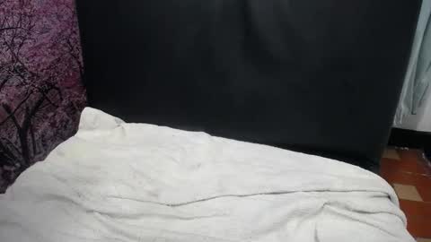 Chikys   online show from December 21, 3:19 pm