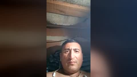 Snapshot of chilenoelvergacabezona chatting on July 15, 1:00 am chilenoelvergacabezona online show from July 15, 1:00 am