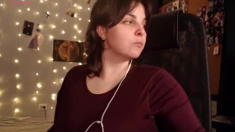 Saya online show from October 28, 10:01 pm