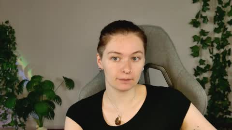 Bella online show from April 5, 9:06 am