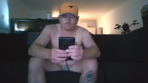 chillstihl1111 online show from December 13, 10:59 pm