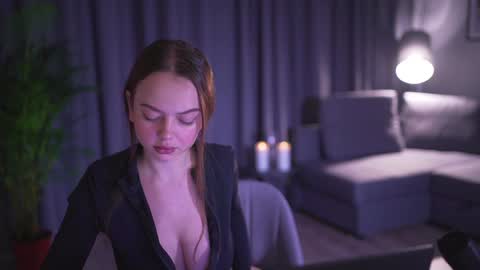 chillwithstacy online show from January 21, 10:30 pm